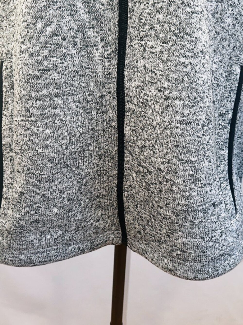 ORVIS Vest Womens Large Gray Full Zip Collared 3-Pockets Outdoor NEW - Picture 3 of 12
